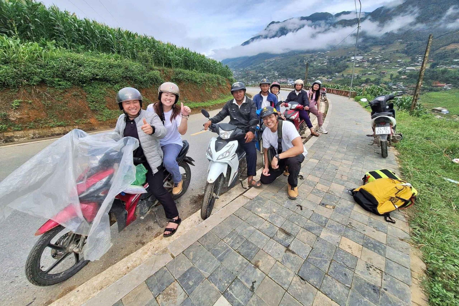 SAPA 1-TAG-MOTORRADTOUR: BanLech-Dörfer, Berg & Mittagessen