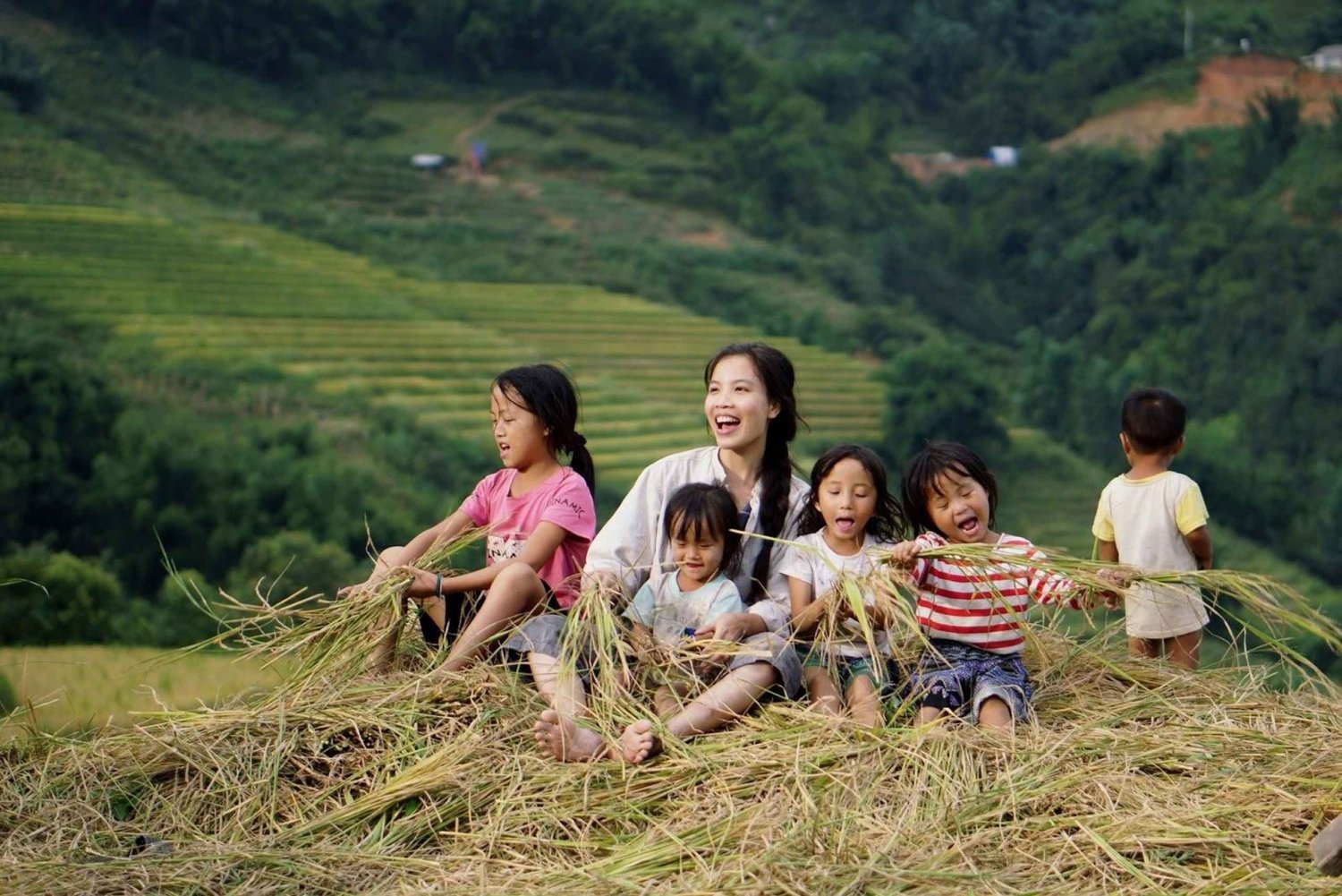 Hanoi: Sapa Cat Cat Village Trek, Fansipan Cable Car Tour