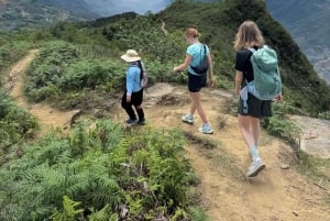 SAPA 2 päivän vaellus ja 1 yö kotimajoituksessa paikallisten kanssa