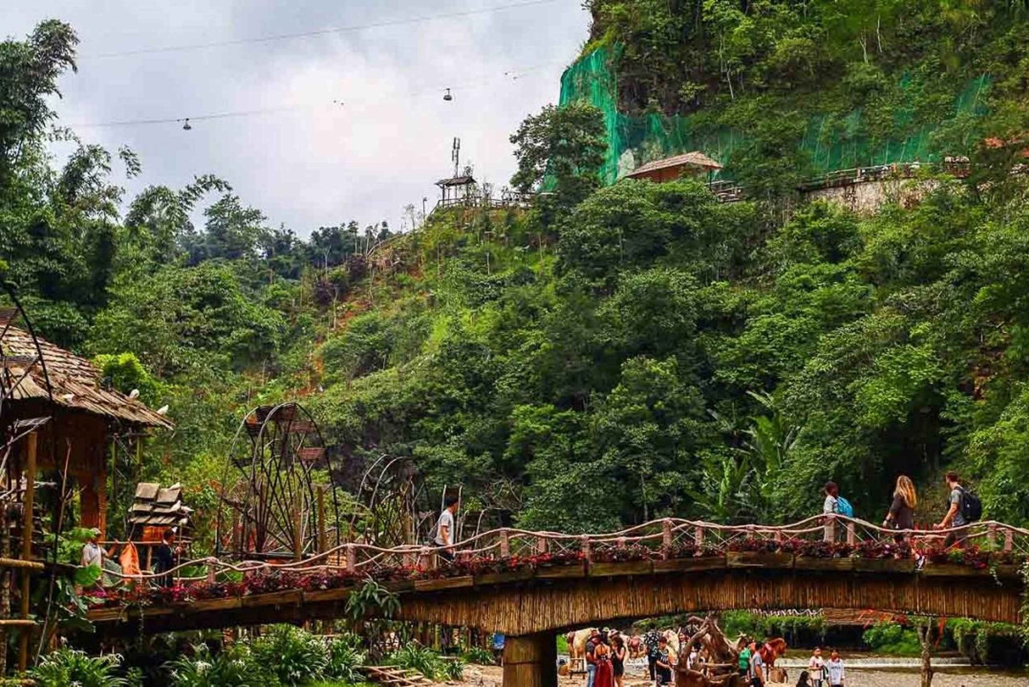 Sapa: 2-Day Trip with Fansipan Cable Car & Village