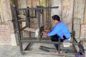 SAPA: 2 PÄIVÄN VAELLUS & KULTTUURI + KOTIMAJOITUS + HMONG-OPPAAN LINH