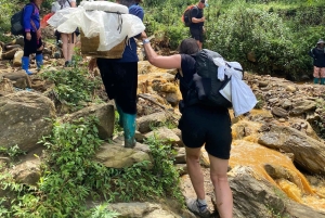 SAPA: 2 PÄIVÄN VAELLUS & KULTTUURI + KOTIMAJOITUS + HMONG-OPPAAN LINH