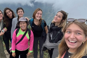 SAPA: 2 GIORNI a piedi e 1 notte in famiglia con guida locale