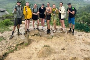 SAPA: 2 GIORNI a piedi e 1 notte in famiglia con guida locale