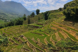 SAPA: 2 GIORNI a piedi e 1 notte in famiglia con guida locale