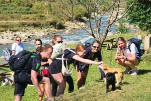 Sapa: 2 päivän ja 1 yön vaellus paikallisen oppaan kanssa ja kodikas LaLa-kotimajoitus