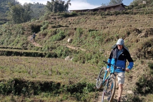 Sapa: 3-Day Bac Ha Bike Tour with Markets and Villages