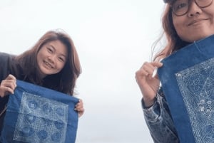 Sapa: clase de pintura con cera batik, teñido con índigo y bordado.