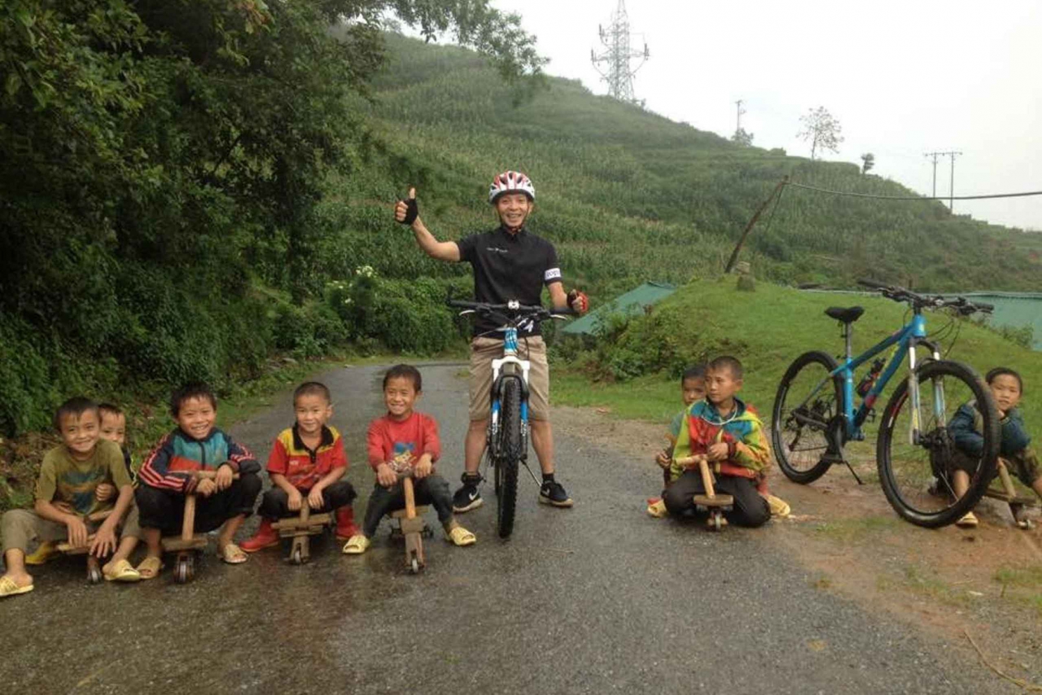 Sapa Bike Tour Muong Hoa Valley ja paikallisen elämän kokemus