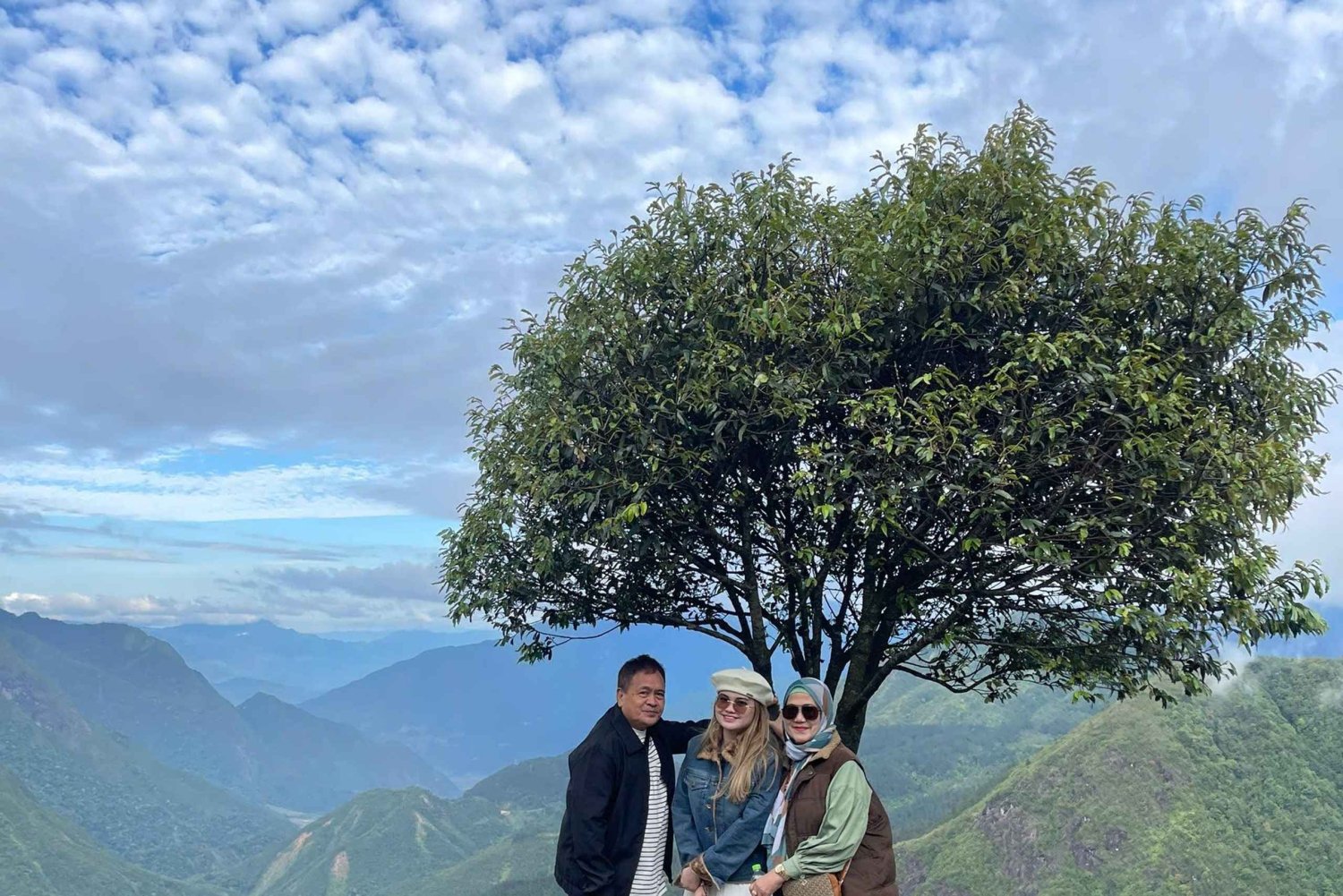 SAPA HALF DAY: Love Waterfall, Lonely Tree, Museum, Market