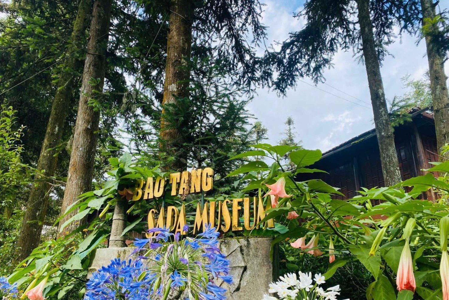 SAPA HALF DAY: Visit museum, Pagoda, Stone church & Market