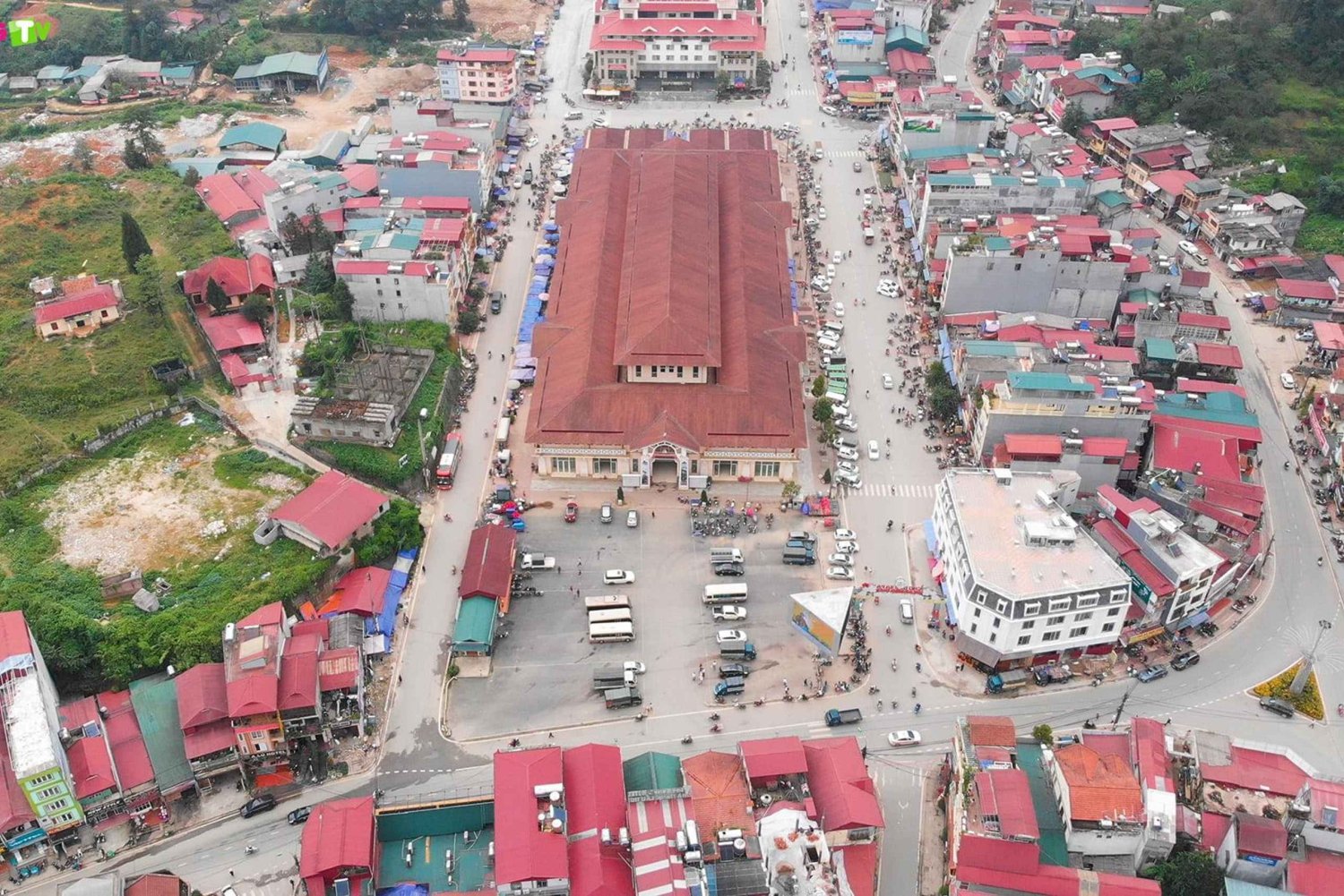 SAPA HALF DAY: Visit museum, Pagoda, Stone church & Market