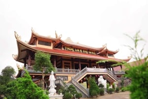 SAPA HALF DAY: Visit museum, Pagoda, Stone church & Market