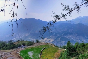 Сапа: экскурсия в деревню хмонгов с обедом и окрашиванием ткани в индиго