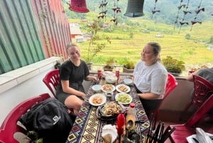 Découvrez Sapa : 2 jours et 1 nuit d'aventure en trek et séjour confortable chez l'habitant à LaLa.