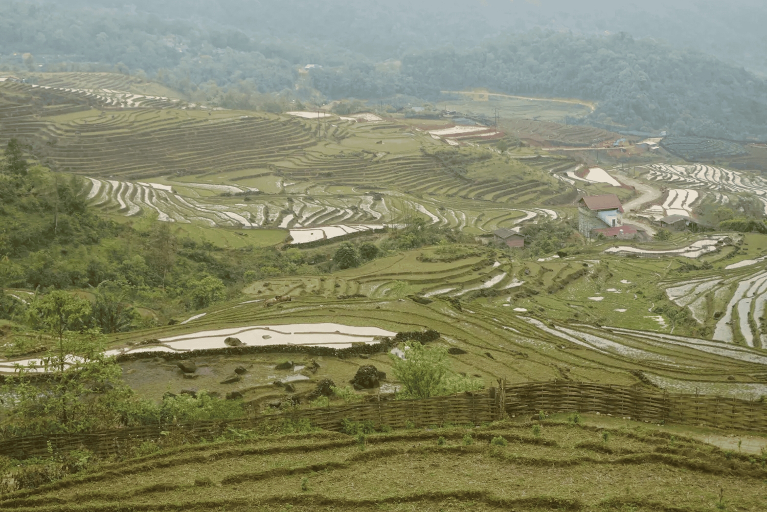 Circuito de mota em Sapa: aventura de 2 dias nas terras altas