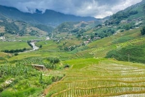 Sapa: Motorcykeltur 1-dags guidet tur Besøg vandfald og lokale landsbyer