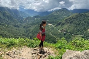 Sapa: Motorcykeltur 1-dags guidet tur Besøg vandfald og lokale landsbyer