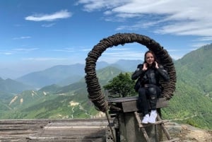 Sapa: Tour di 1 giorno in moto per visitare cascate e villaggi locali