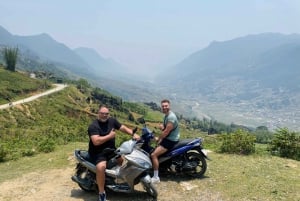 Sapa: Tour di 1 giorno in moto per visitare cascate e villaggi locali