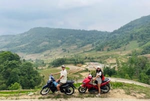 Sapa: Tour di 1 giorno in moto per visitare cascate e villaggi locali
