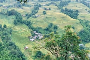 Sapa: Tour di 1 giorno in moto per visitare cascate e villaggi locali