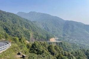 Sapa: Tour di 1 giorno in moto per visitare cascate e villaggi locali