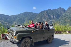 Sapa open Air Jeep Full Days Tour päästä pois Beate Path