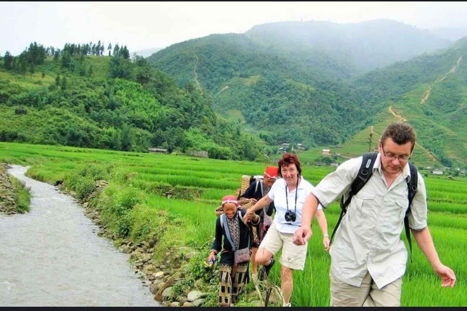 Sapa: Wycieczka do wioski Ta Phin i ziołowa kąpiel Red Dao