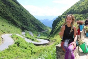 Sapa: Transfer van/naar Ha Giang per luxe limousine