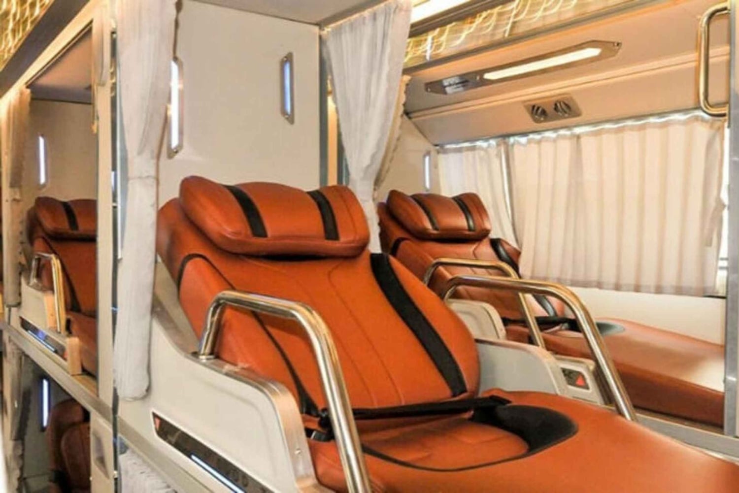 AUTOCARRO-CAMA, AUTOCARRO-CABINA E CARRO PRIVADO NHA TRANG - HO CHI MINH