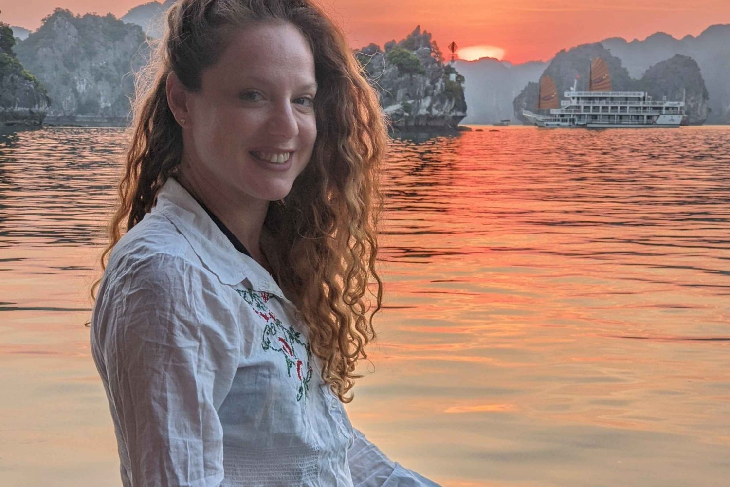 Cat Ba: Solnedgang og natkajak med bioluminescerende plankton