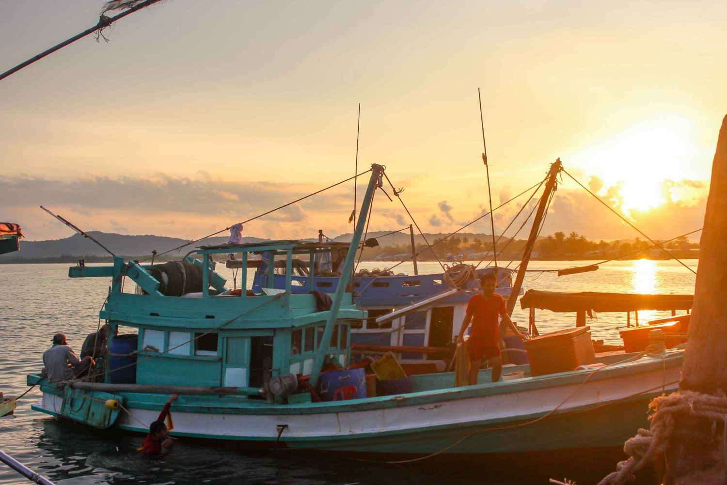 Sunset Cruise & Night Squid Fishing in Phu Quoc