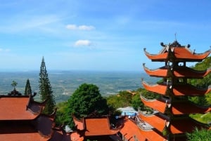 Ta Cu berg, Liggende Boeddha, Phan Thiet stad, Cham toren