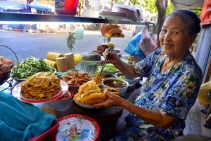 Taste of Hoi An: Food Tour with Local Guide