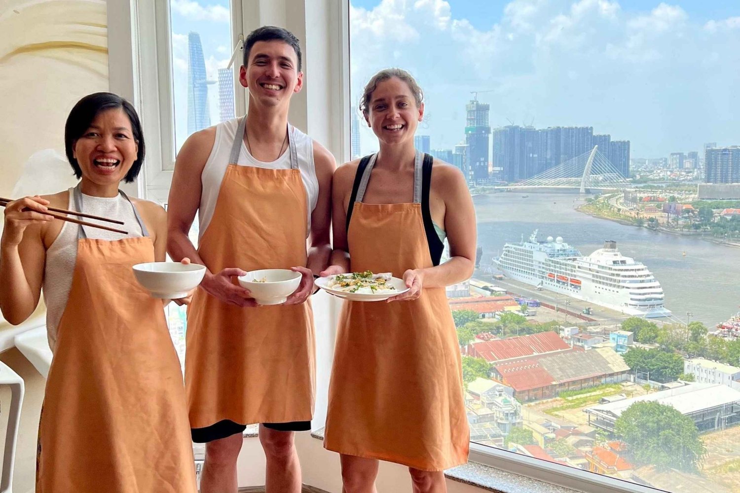 Cours de cuisine maison de haute qualité, cuisine climatisée avec vue sur la rivière