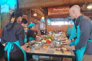 Cours de cuisine dans le village de Tra Que
