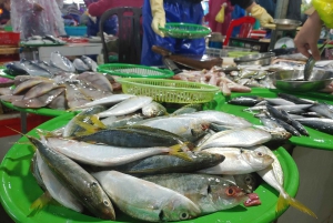 Lekcja gotowania w Hoi An z targiem i wycieczką łodzią z bambusowymi koszami