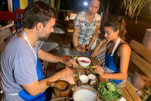 Traditional Vietnamese Cooking Class in Leina Cookery