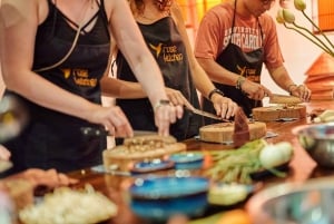 Hanoi Food Tour: Traditional Family Meal Experience in Villa