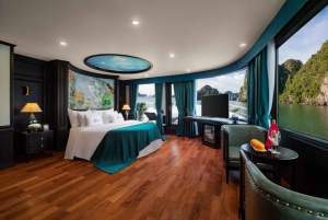 From Hanoi: 2-Day Aspira Cruise w/Private Balcony & Bathtub