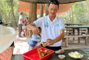 VIP Tour z Ho Chi Minh do tuneli Cu Chi motorówką