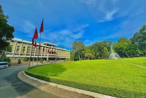 無料E-Sim戦争証跡博物館＆独立記念宮殿ツアー