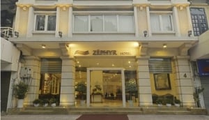Zephyr Hotel