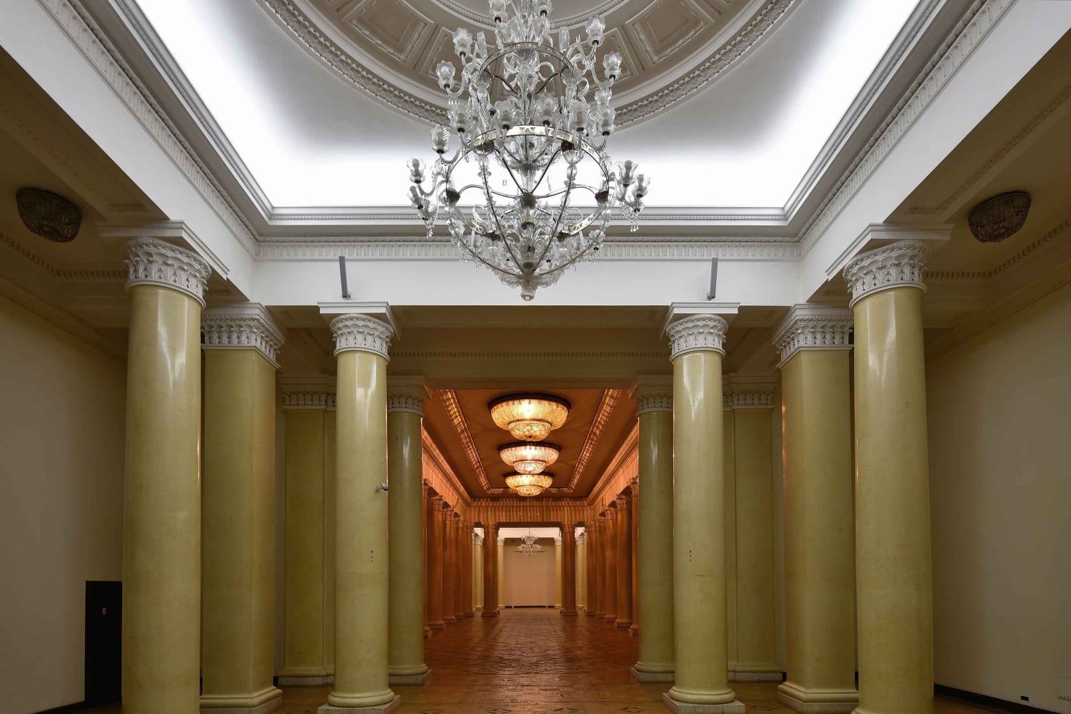 2 ore: Tour guidato del Palazzo della Cultura e della Scienza in lingua inglese