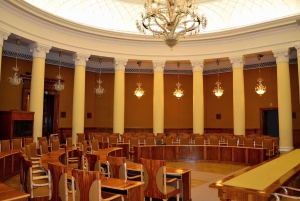 2 horas: Visita guiada en inglés al Palacio de la Cultura y la Ciencia