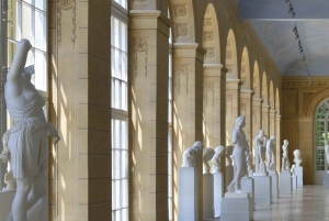 4時間文化科学宮殿とラツィエンキ公園