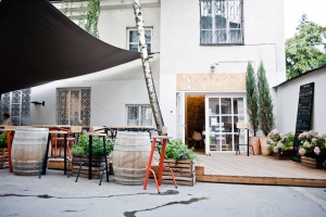 Best Wine Bars in Warsaw