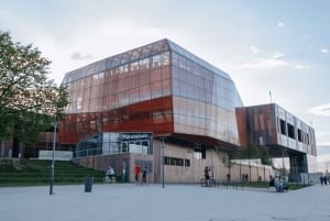 Familientour durch die Warschauer Altstadt mit lustigen Aktivitäten für Kinder