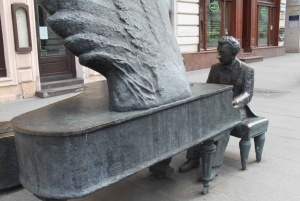 From Warsaw: Lodz & Litzmannstadt Jewish Ghetto Private Tour
